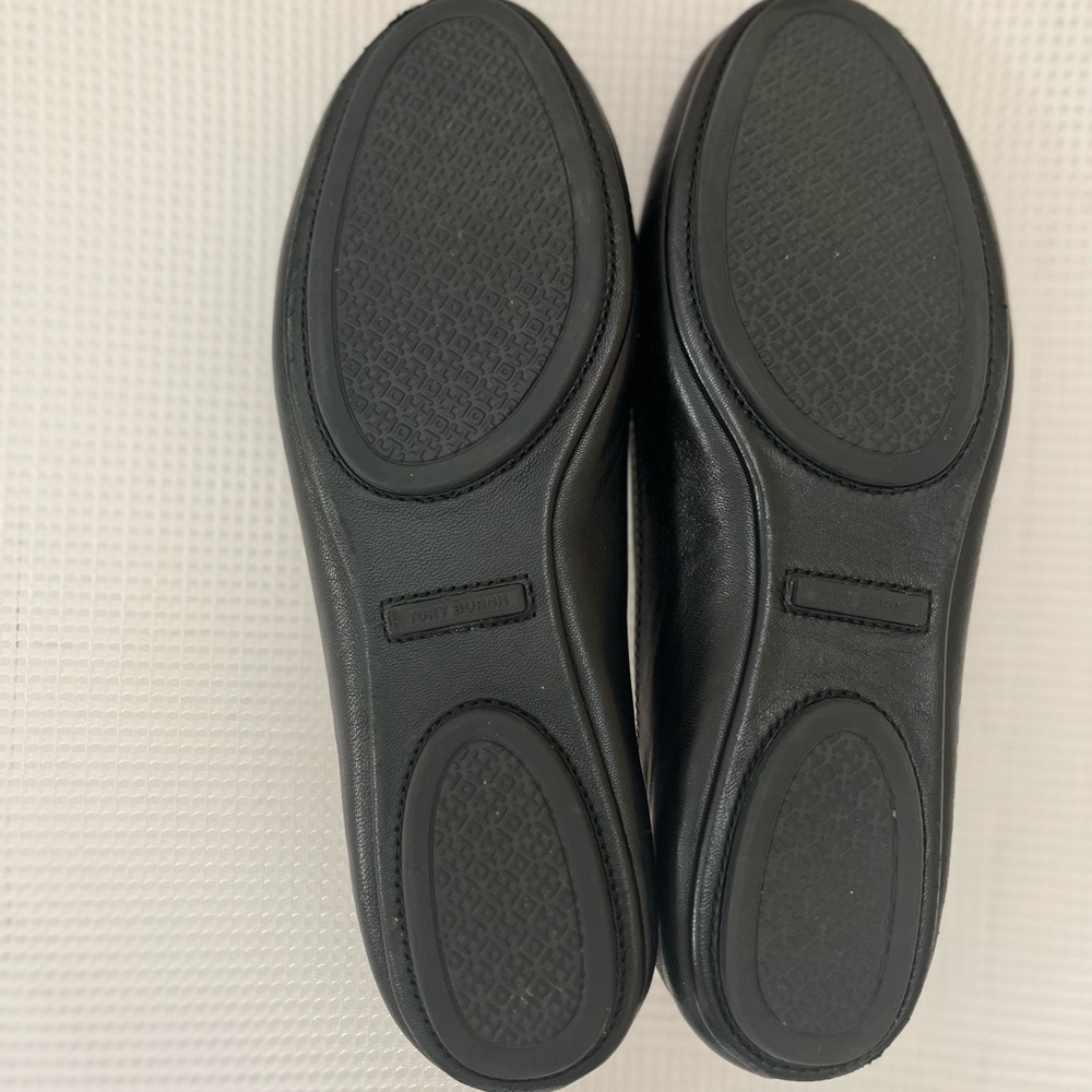 Tory Burch Reva Black Leather Logo Round-Toe Ballet Flats - Picture 2 of 7
